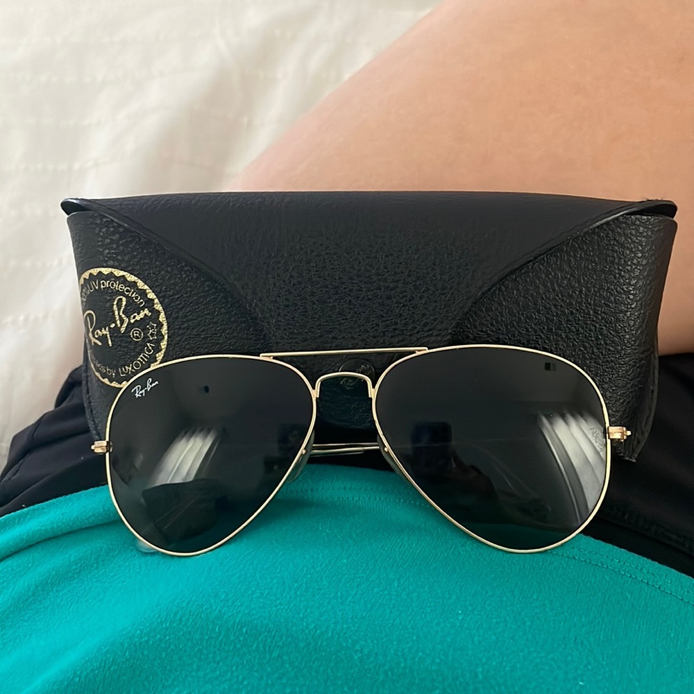 Authentic Ray Ban Classic Aviators